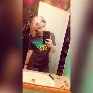 Meet your Posher, Alexus